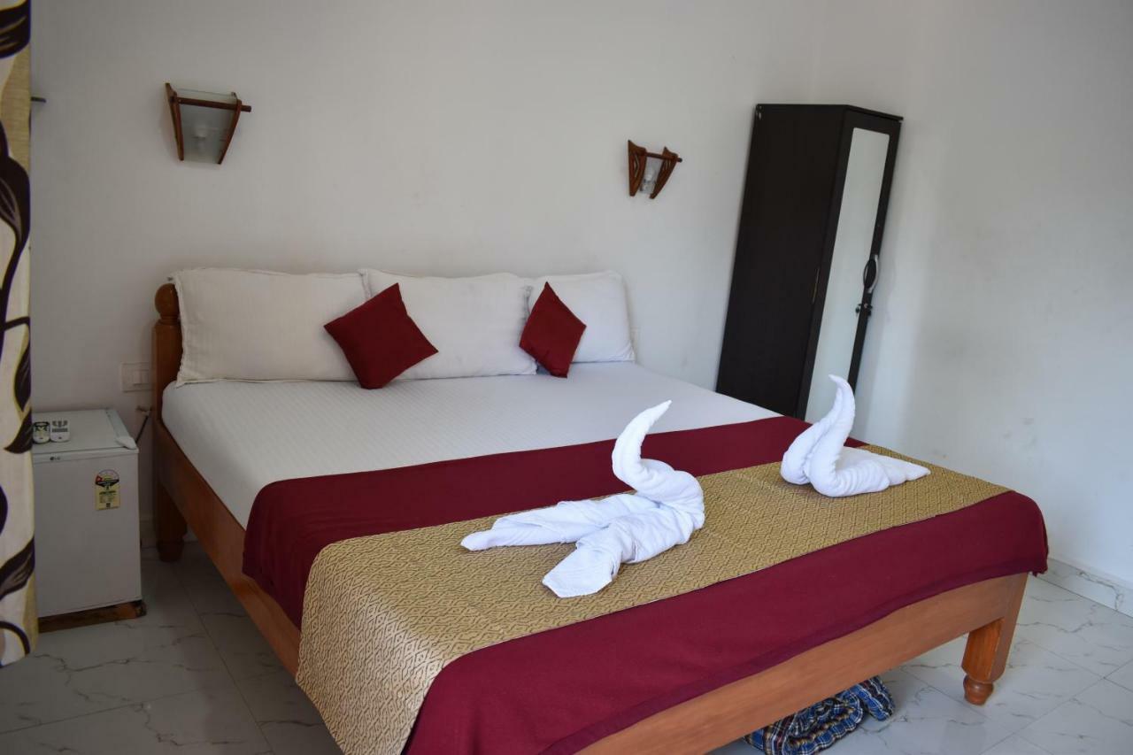 Hotel Mj Beach Resort Baga Exterior foto